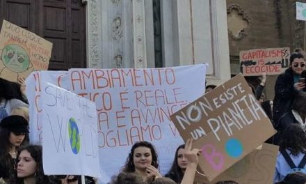 SALVARE il PIANETA: giovani e meno giovani a difesa dell’ambiente.